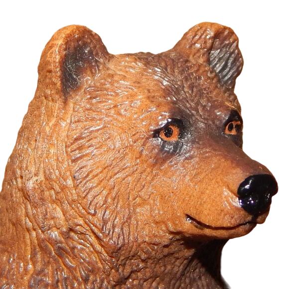 1 Vintage 1960's Flocked YELLOWSTONE Bear & 1 Lifelike Bear - Picture 3 of 8